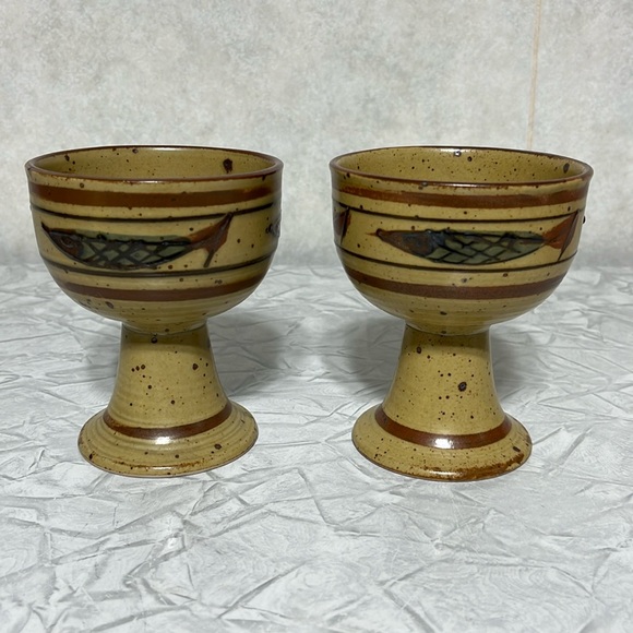 Mcm speckled stoneware wine/water goblets with fish motif  set of 2 pottery - Picture 1 of 8